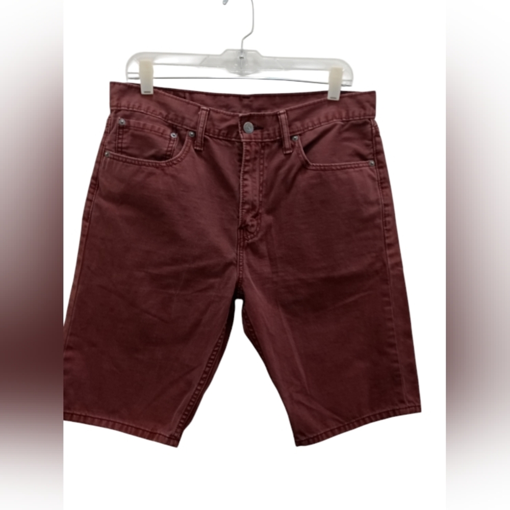 Levi's 508 burgundy Men's regular fit, wash denim shorts S(32)